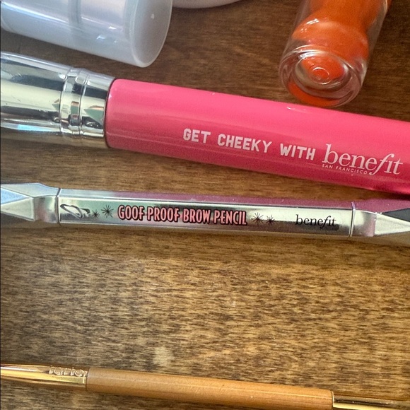 Makeup skincare bundle - Picture 6 of 12